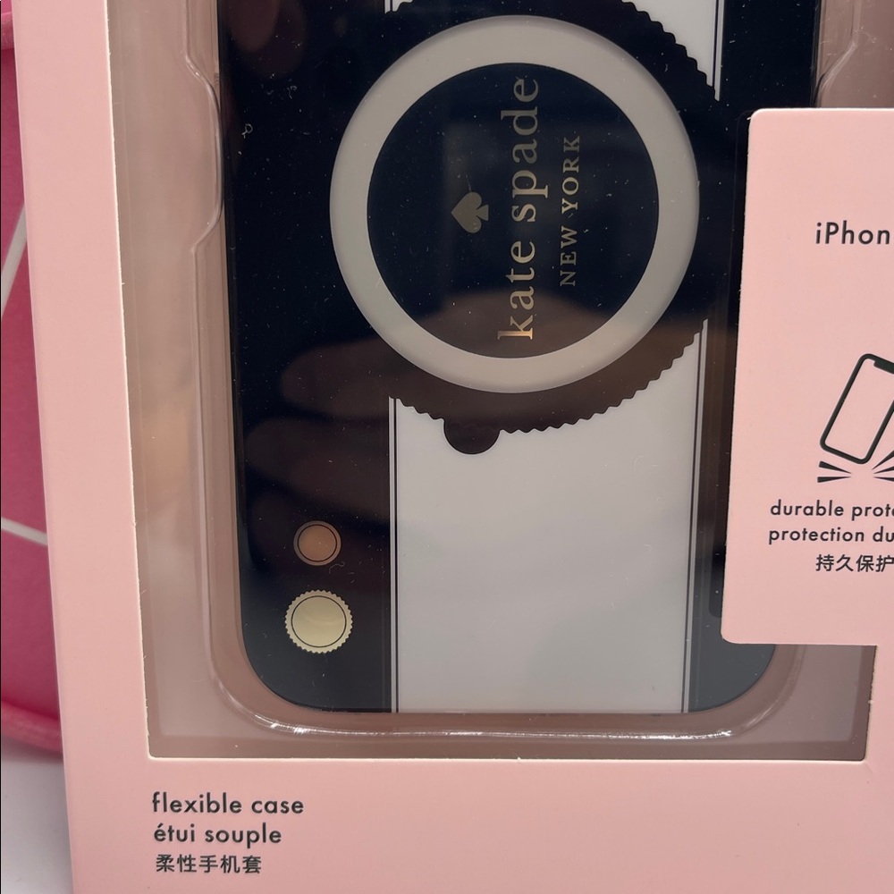 Kate Spade Phone Case for iPhone 13
NWT - Picture 3 of 16